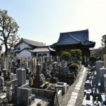 東陽寺｜足立区 江戸時代の大商人・歌人の墓があり歴史を感じる寺院墓地の写真1